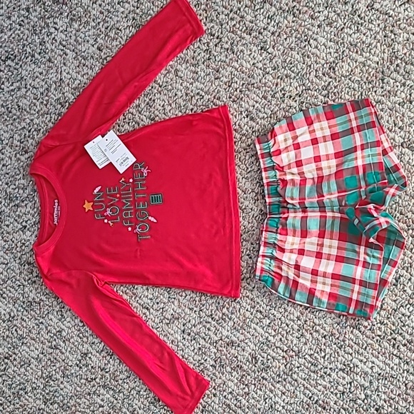 JAMMIES FOR FAMILIES GIRLS 2 PIECE "FUN LOVE FAMILY TOGETHER " SIZE SMALL 7 - Picture 1 of 12